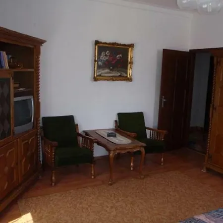 Sarkadi Apartman Hajduszoboszlo Exterior photo